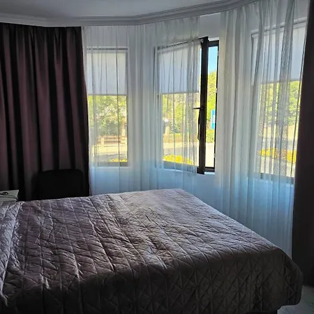 3 комнатные новые у моря Apartamento Sveti Vlas